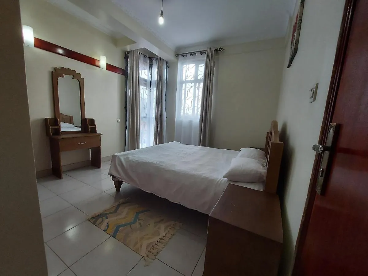 Destination Home Kampala 0*,